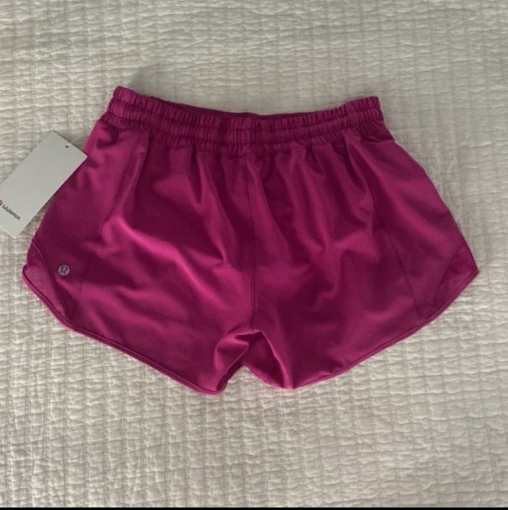 NEW LULULEMON HOTTY HOT SHORTS 4" TALL LOW RISE RIPENED RASPBERRY - Picture 5 of 8